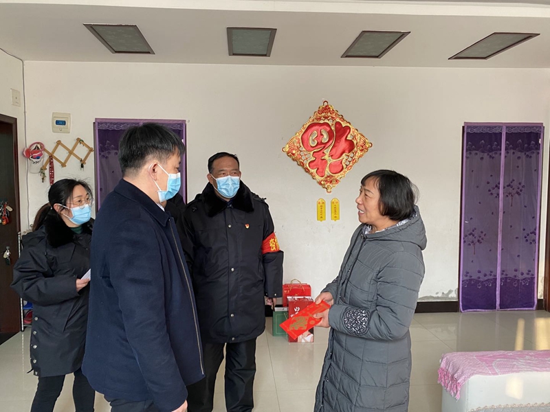 博農(nóng)集團(tuán)走訪慰問老黨員、因公去世黨員干部家屬